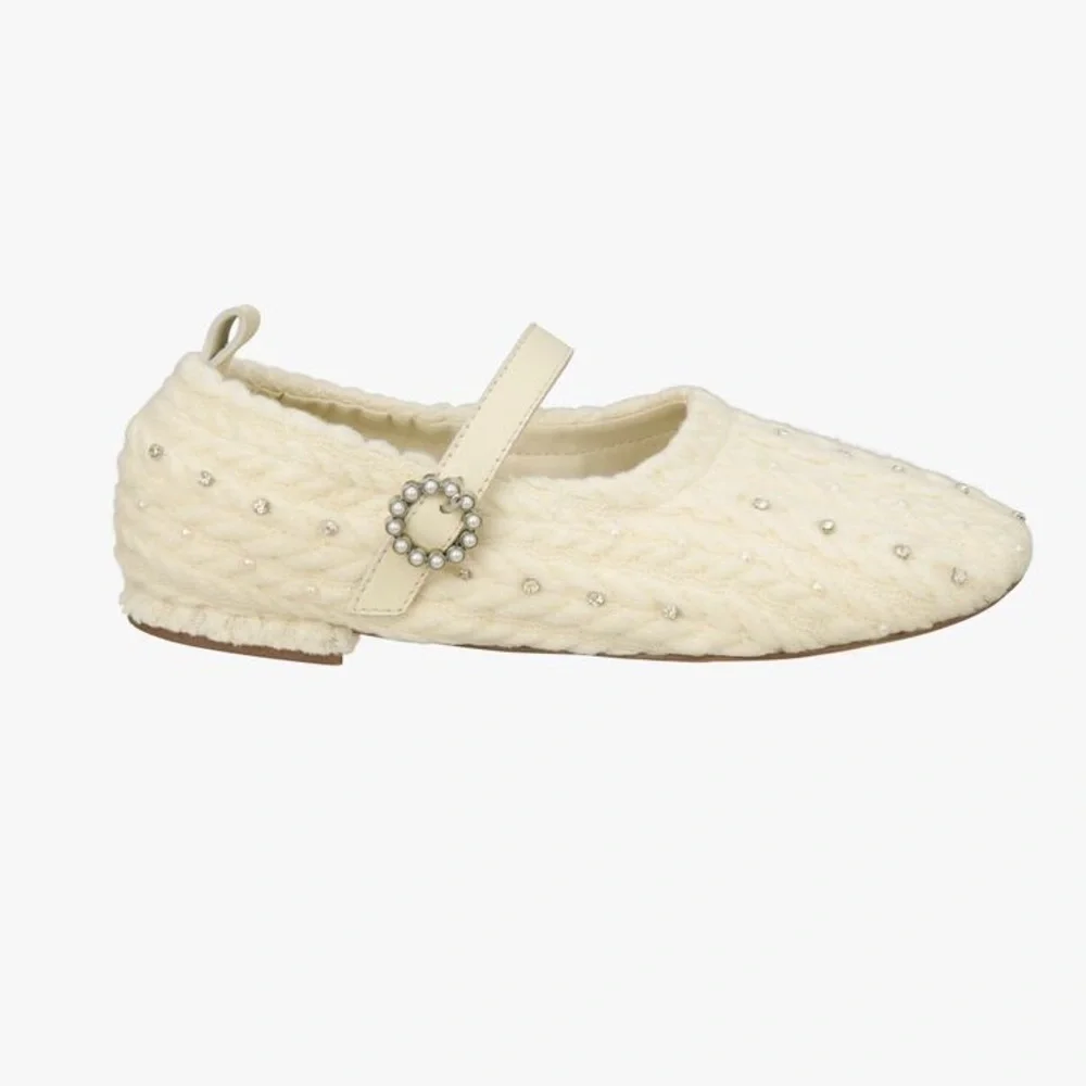 NWT. Zara Kids/Girls Knit Fabric Jewels Flat Shoes. Size 4.